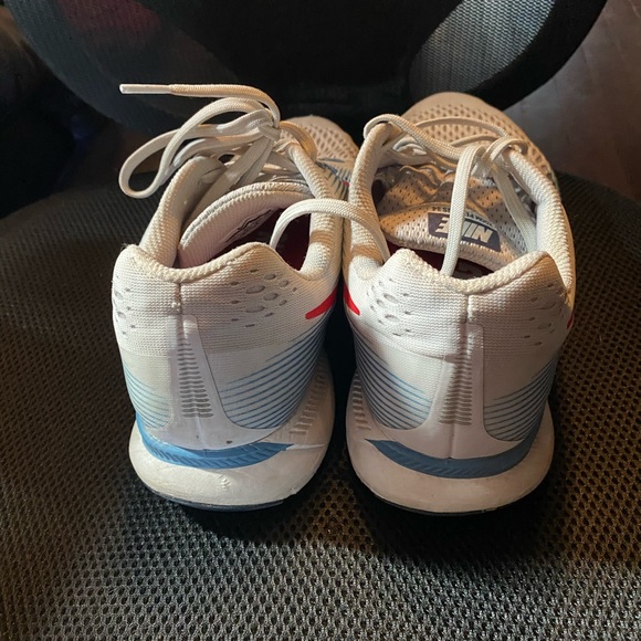 Nike Pegasus Zoom 34 (Size 10.5) - Picture 4 of 7